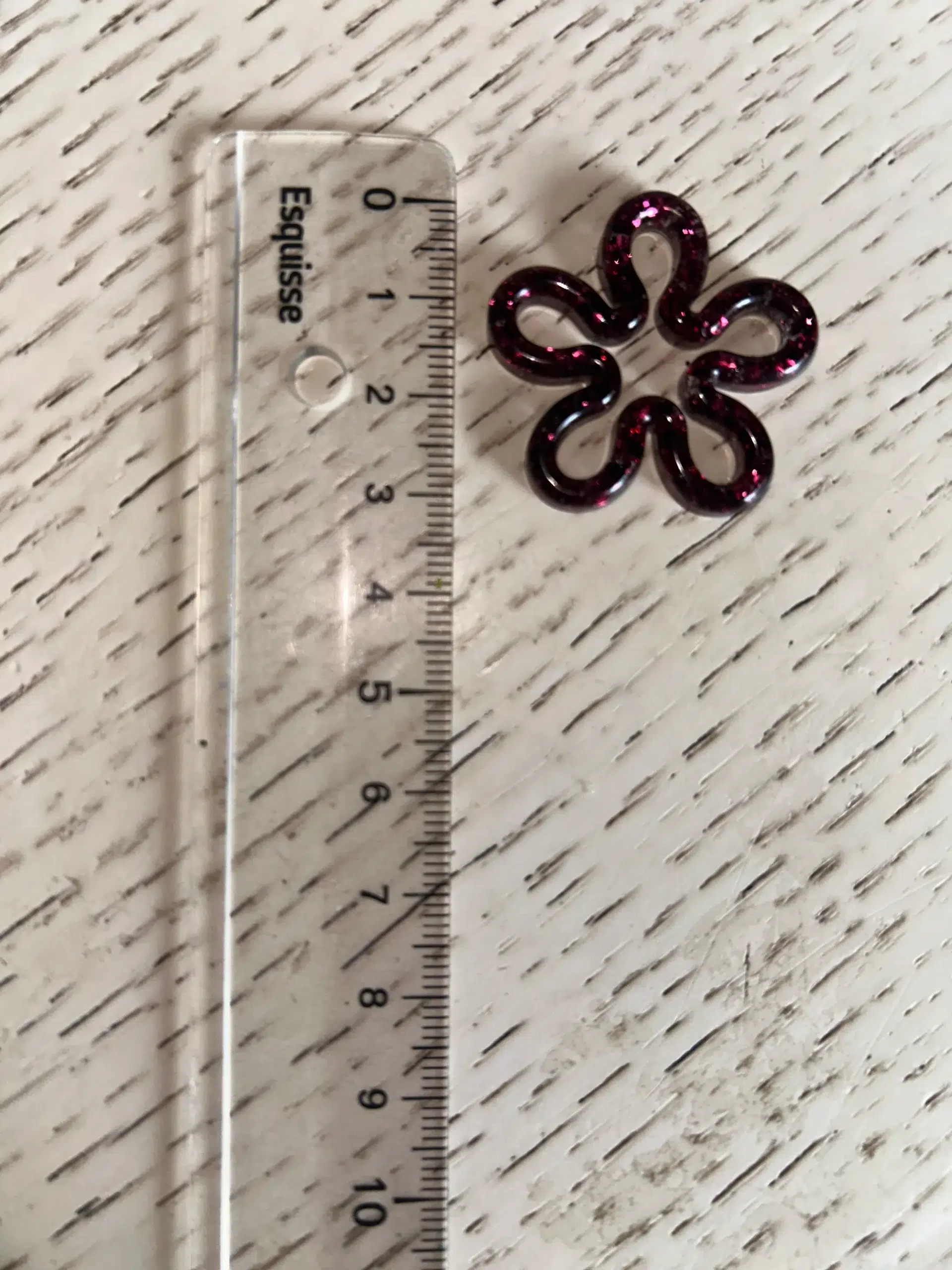 Pampilles, bijoux interchangeables, mesuré, en forme de fleur, en résine