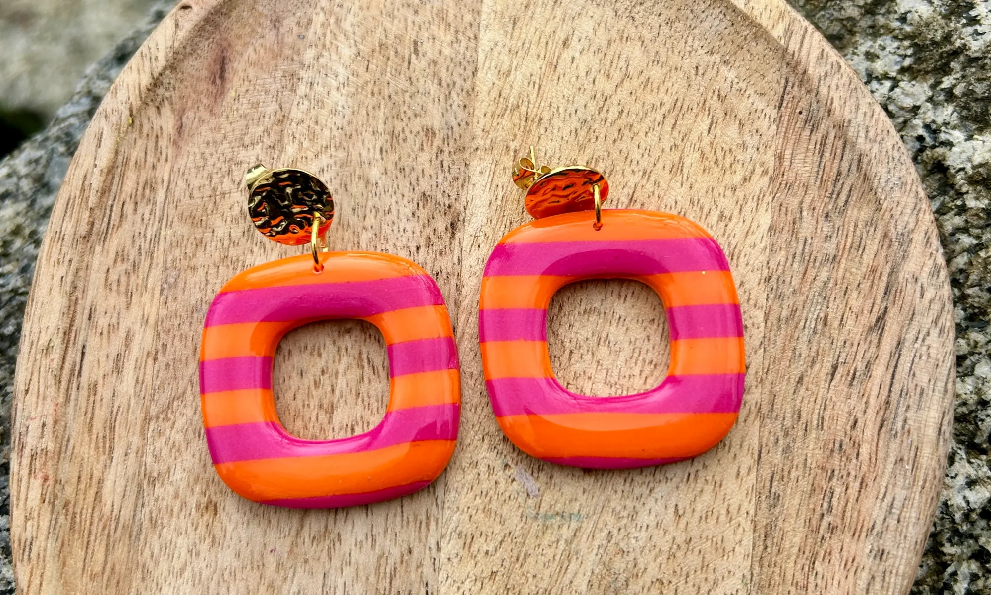 boucles d'oreilles carré