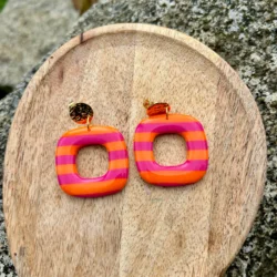 boucles d'oreilles carré