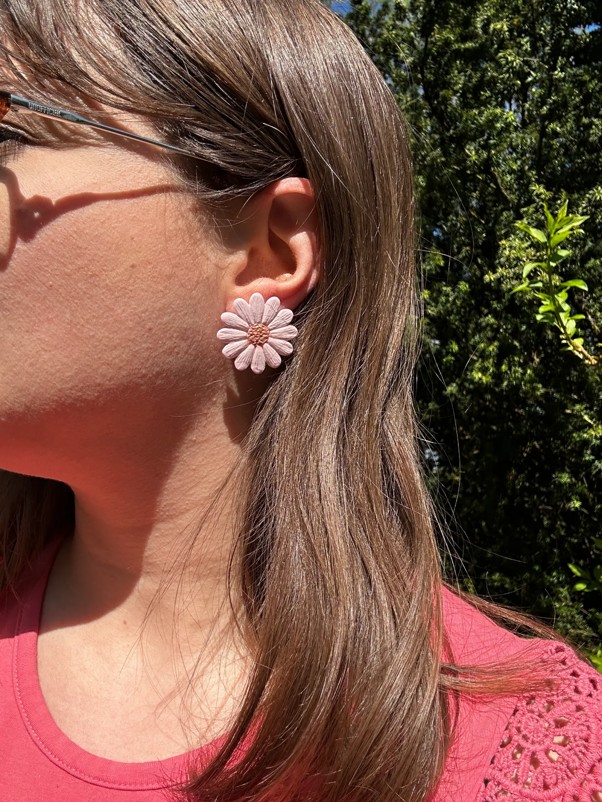 boucles d'oreilles marguerite rose