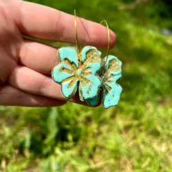 boucles d'oreilles hibiscus