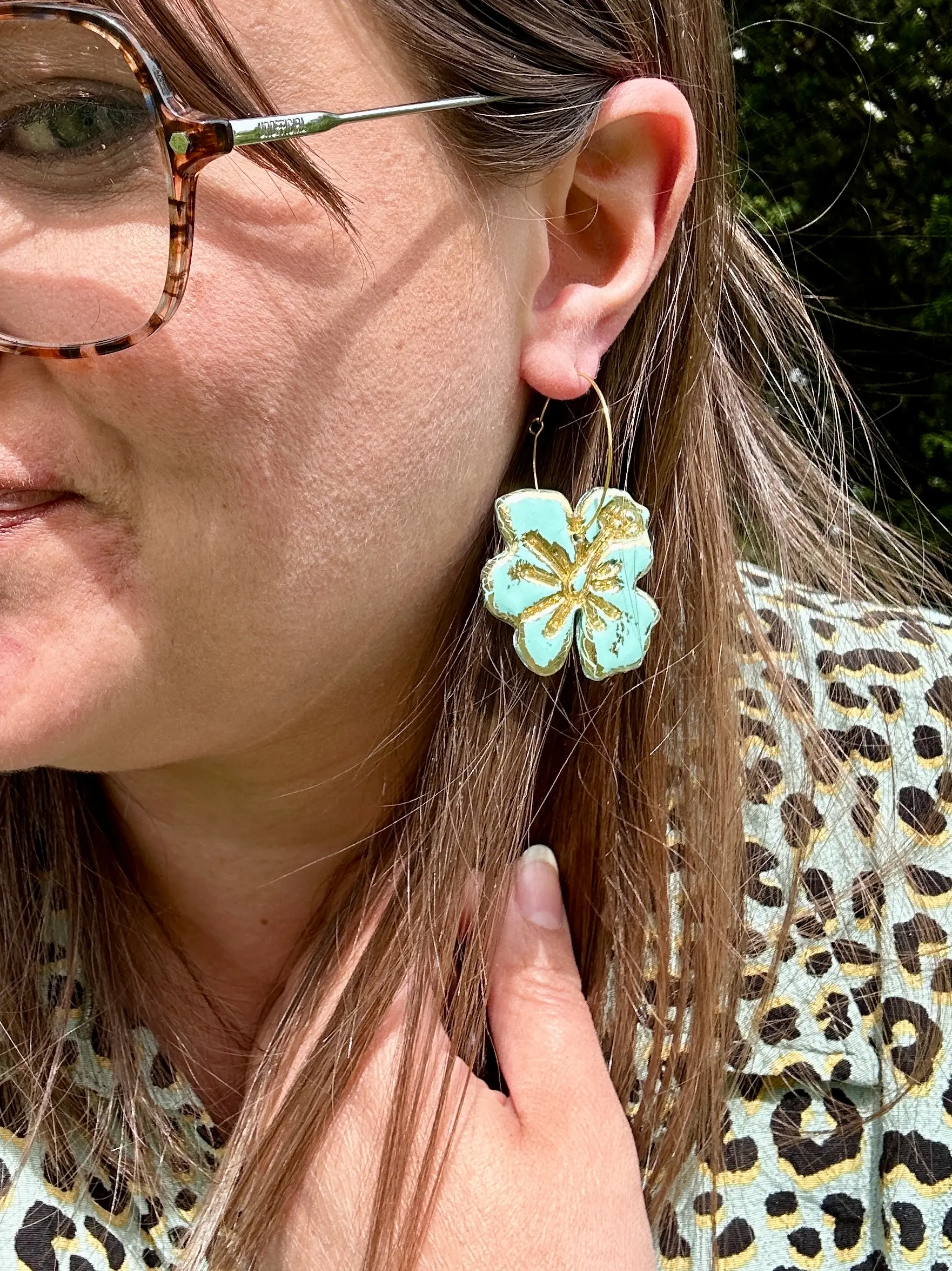 boucles d'oreilles hibiscus