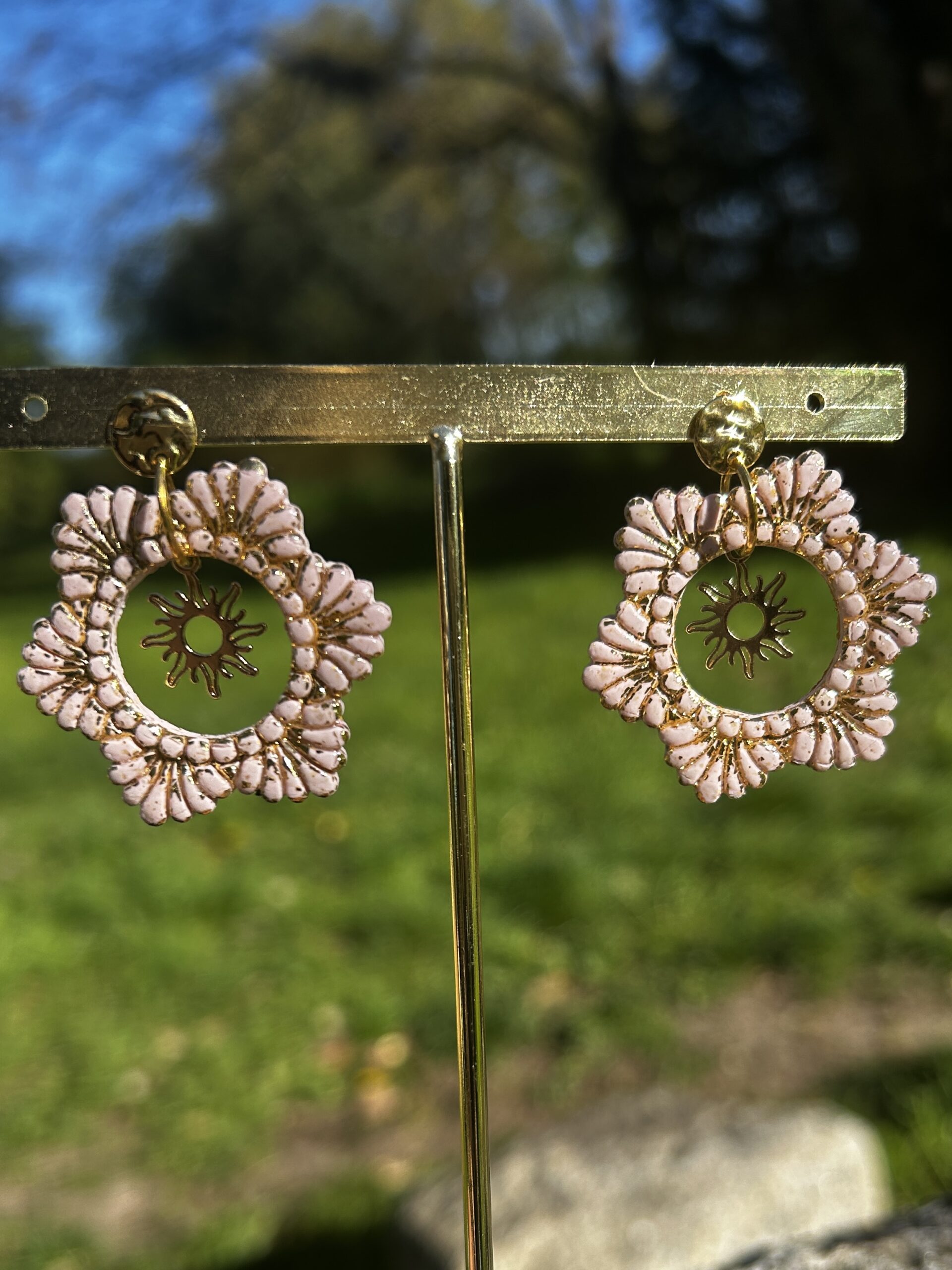 boucles d'oreilles florales