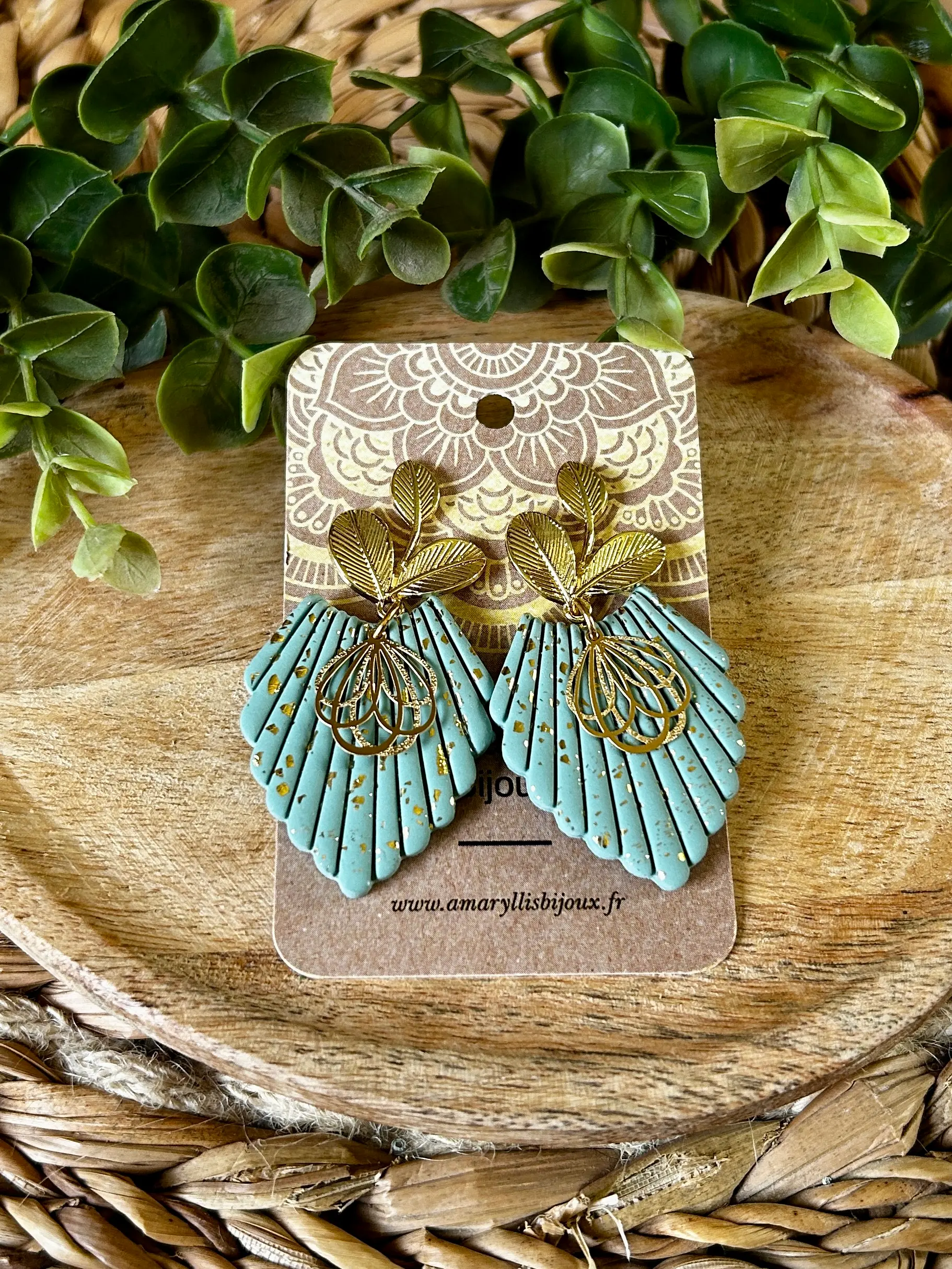 boucles d'oreilles légères