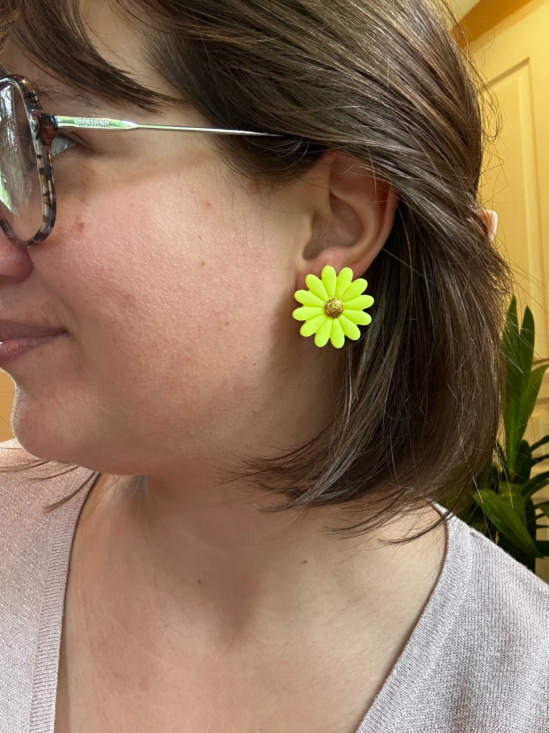 marguerite jaune fluo
