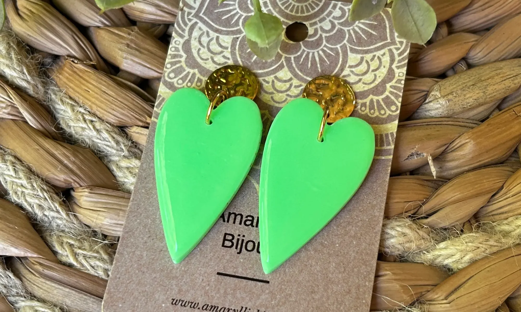 boucles d'oreilles fluo
