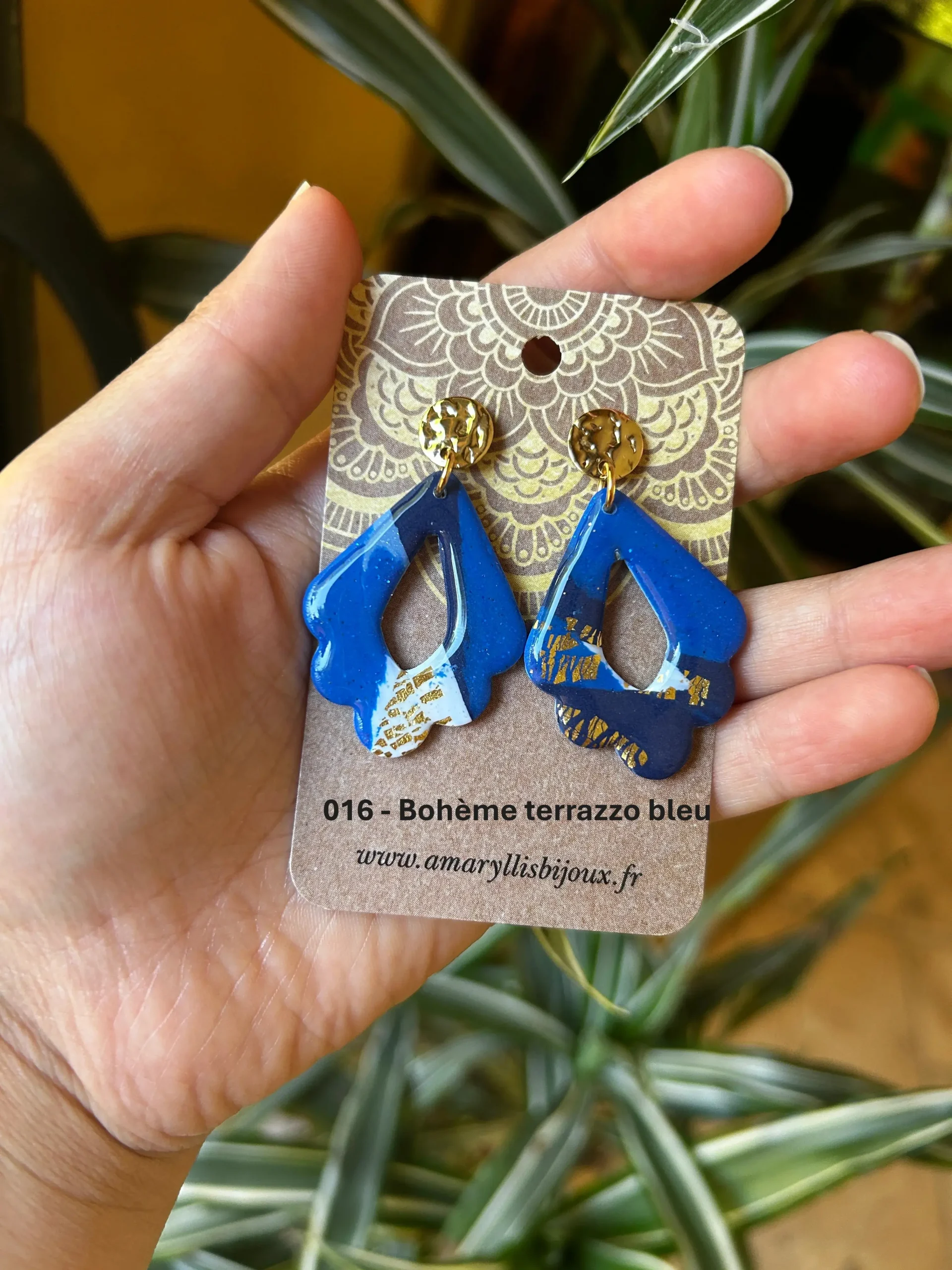 Boucles d'oreilles uniques – Image 7