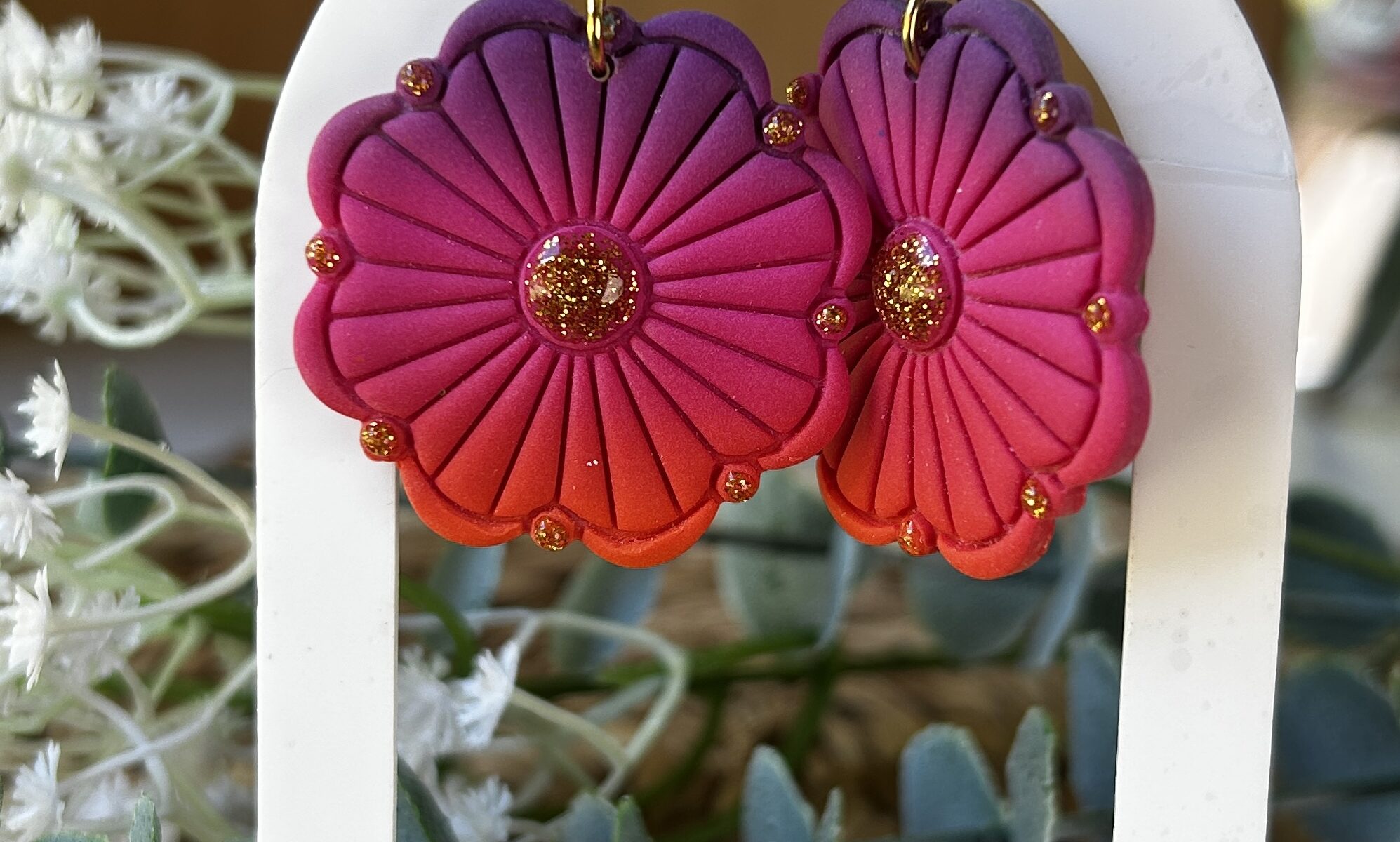 boucles d'oreilles multicolores